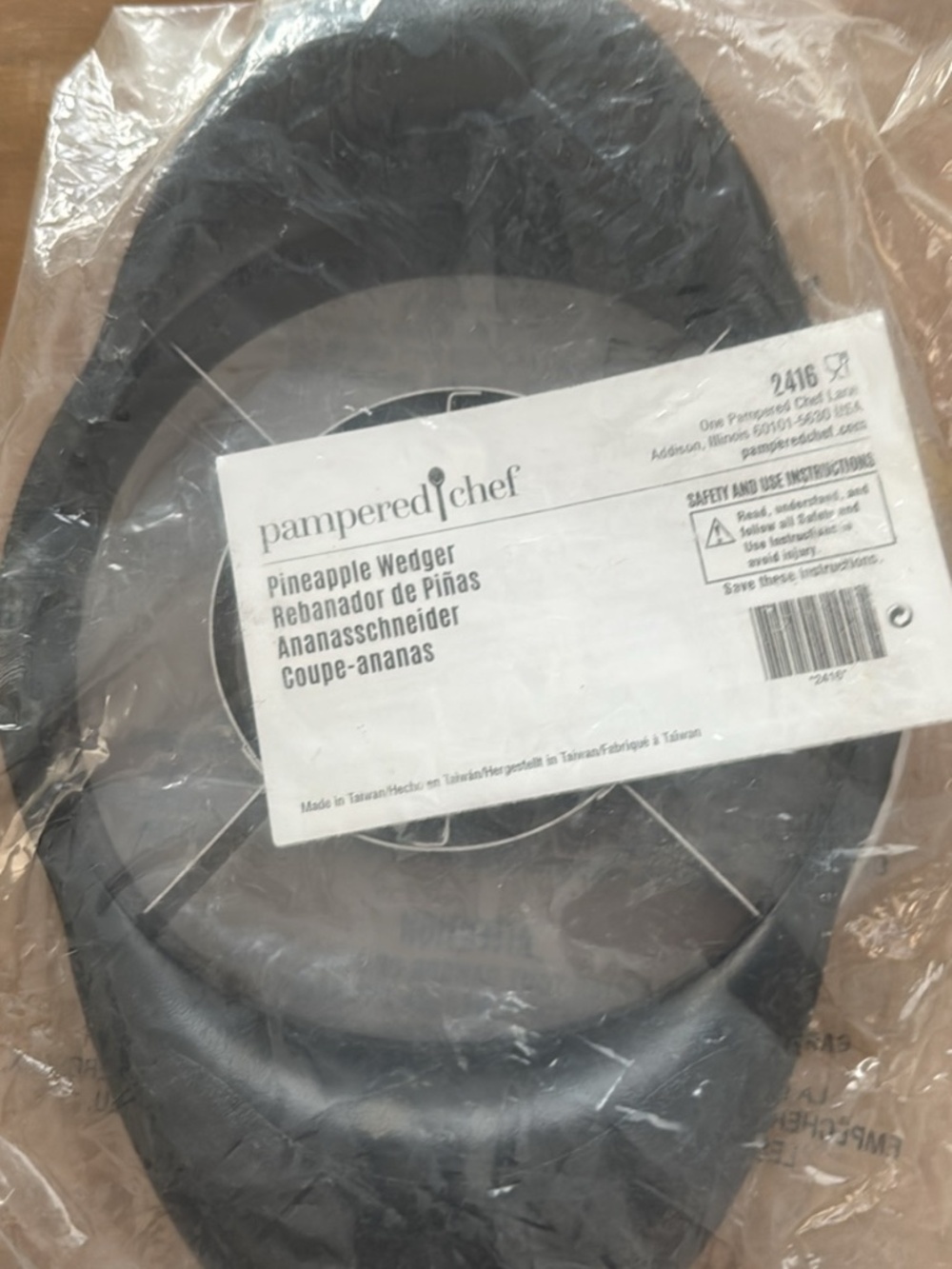 Pampered chef pineapple wedged